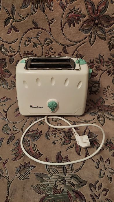 Тостер в рабочем состоянии