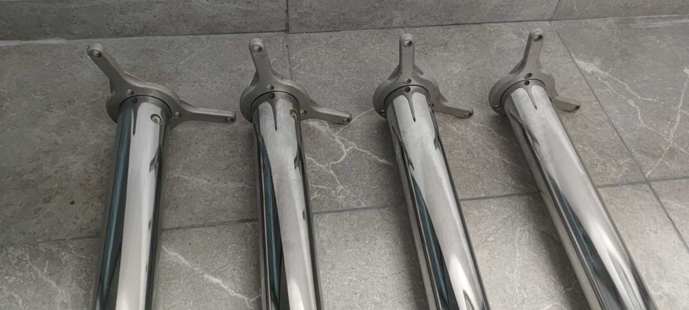 Set 4 Picioare metalice cromate reglabile pentru mese