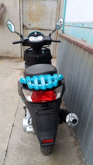 Продам скутер 2022 года