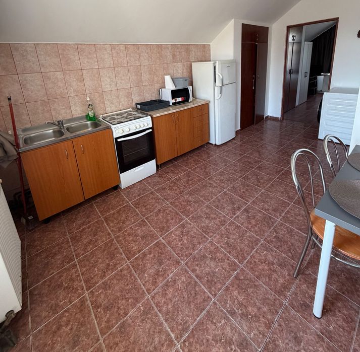 Garsonieră de închiriat