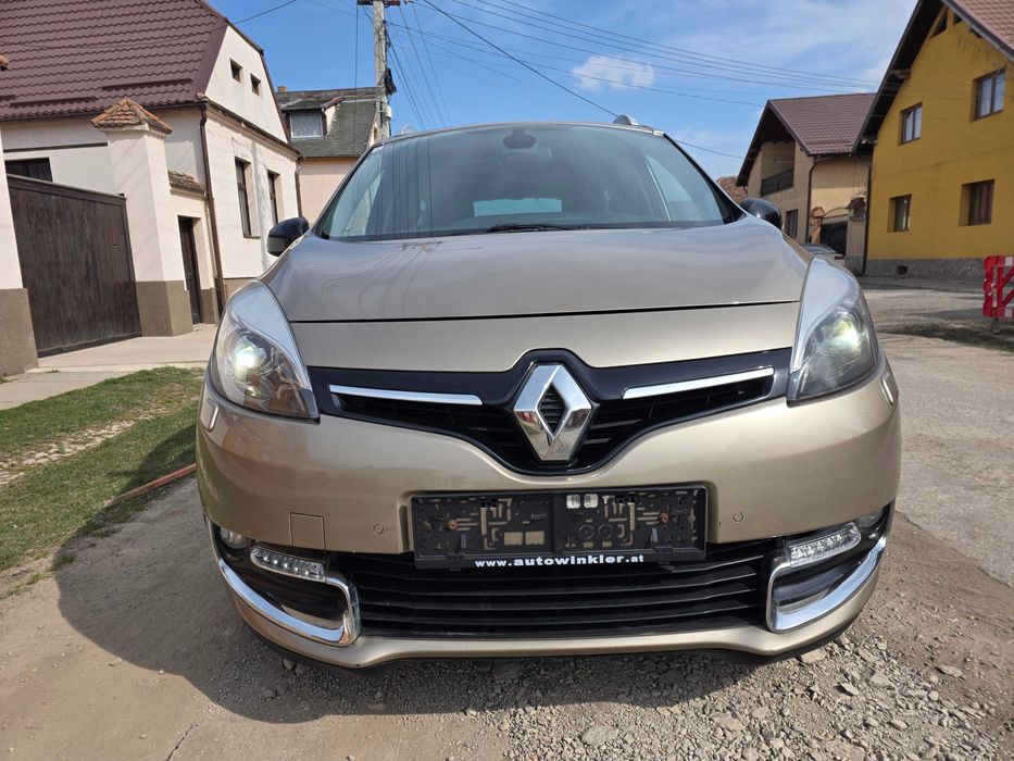 Renault Grand Scenic an 2015 Euro6 cu 7 locuri