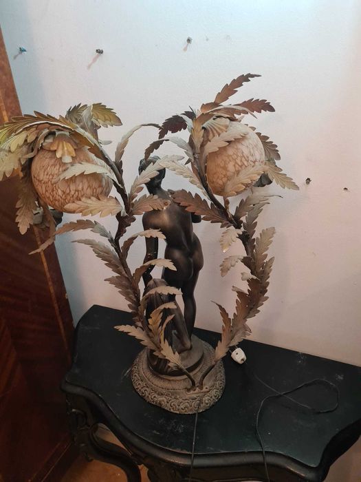 Lampta statueta vintage