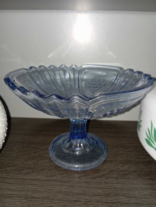 Стъклени купи, фруктиера