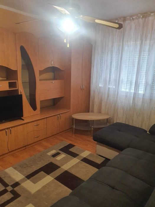 Apartament de Inchiriat- Zona Rogerius
