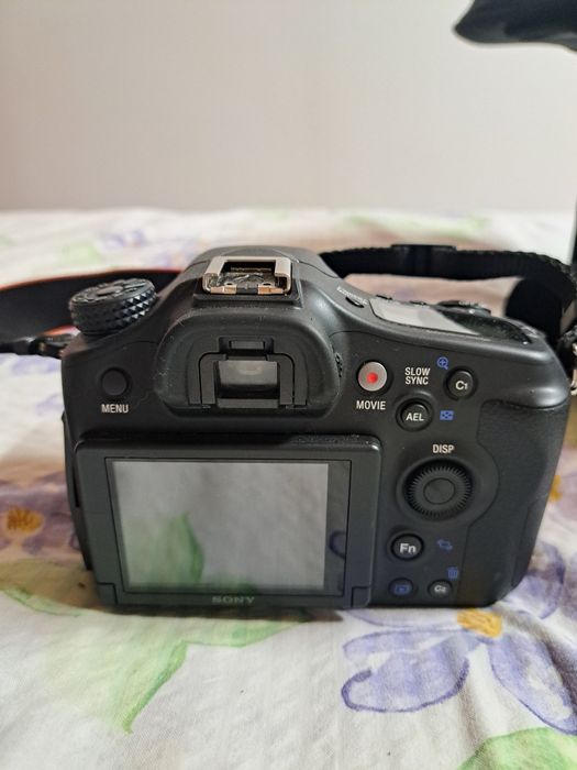 Фотоапарат Sony ILCA-68/ Alpha 68/A68 Комплект +2 Обектива с Чанта