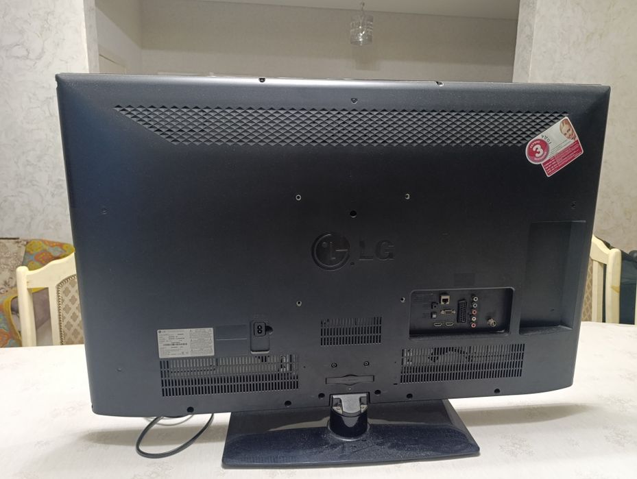 Продам телевизор LG