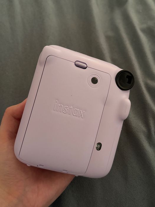 продаю камеру instax 12 mini