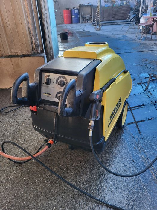 Пароструйка Керхер