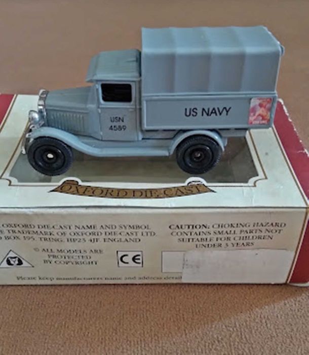 Колекционерски колички Oxford Die Cast+сертификат