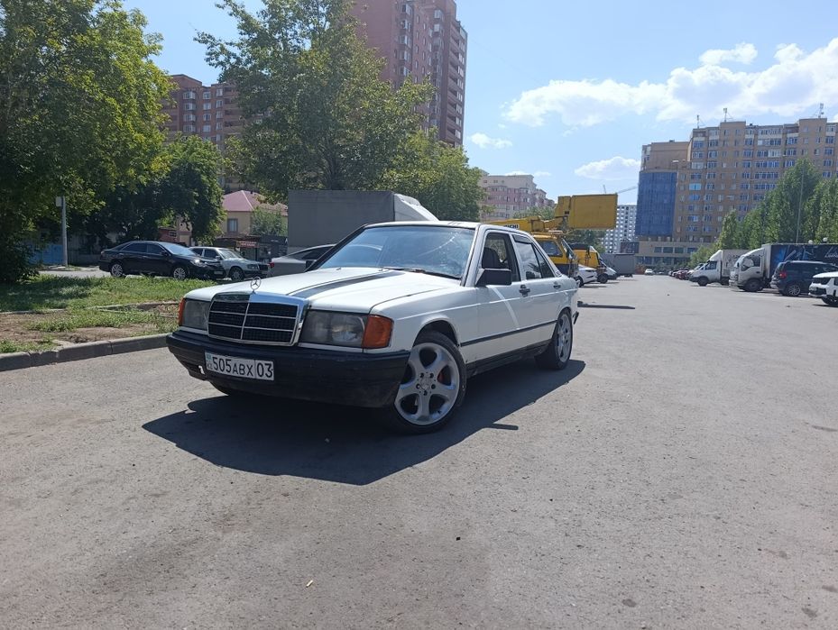 Продам Мерседес 190