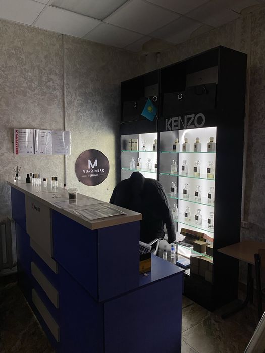 Ветрина мебель