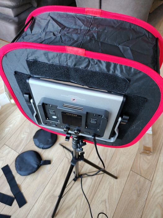 Професионално LED RGB осветление neewer 660