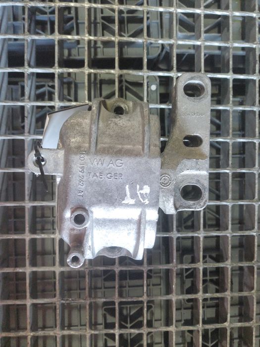 Suport motor/ tampon motor Audi A3 2012 BMM 1K0199262AT