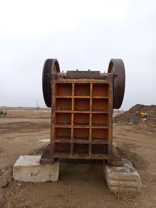 Продам щековую дробилку JAW CRUCHER