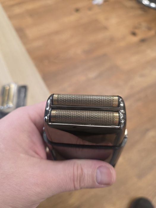 Професионален шейвър Babyliss FoilFX02 ( подарък чисто нова мрежичка)