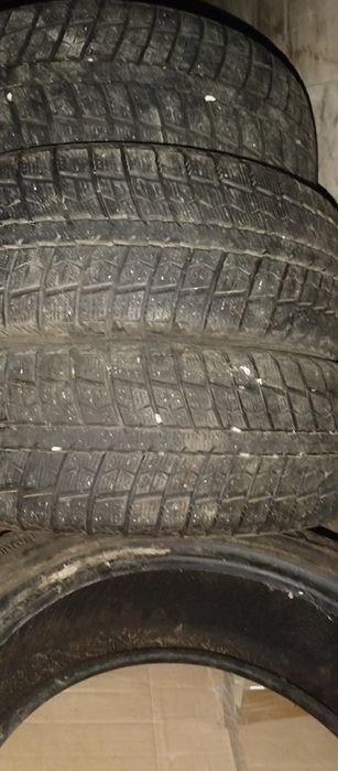Шины зимние комплект