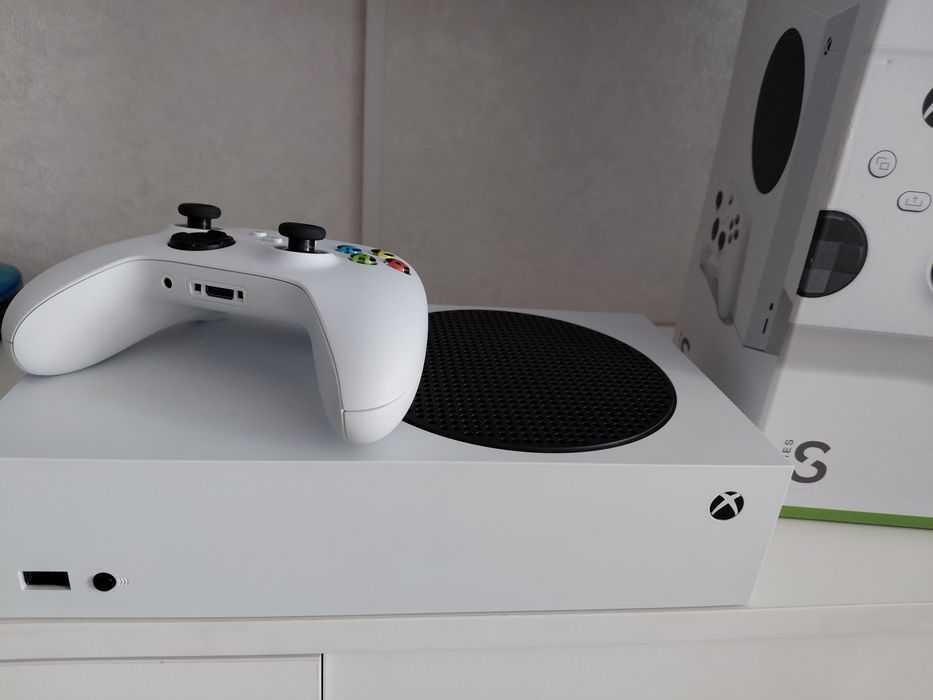 Продам Xbox series S