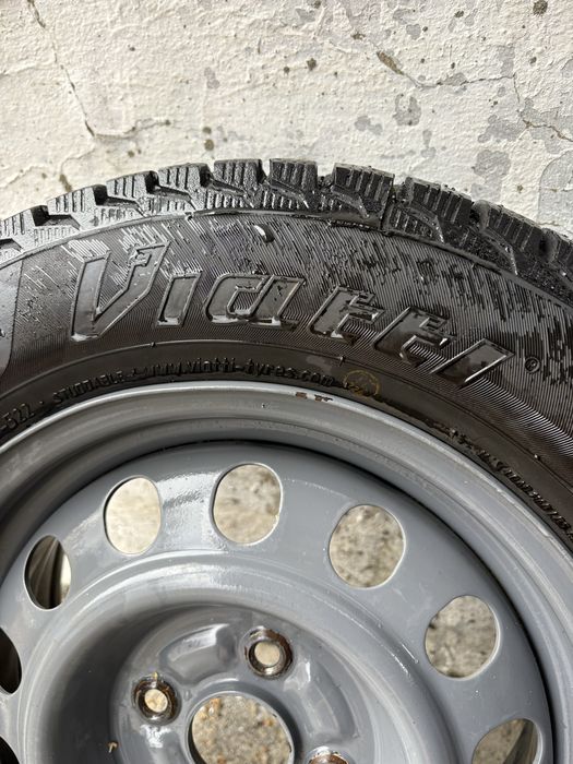 Продам колеса с дисками 185/65/R14  viatti