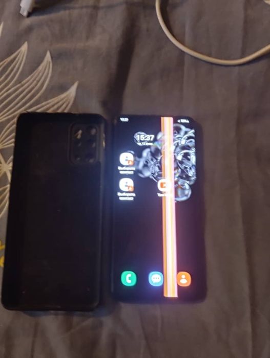 Самсунг с 20 плюс . 600 000.