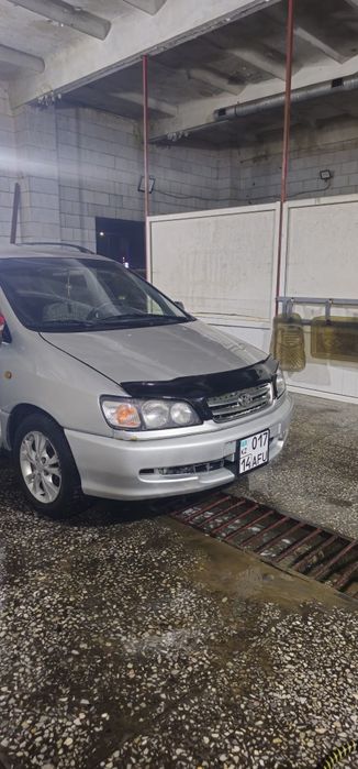 Продам тоету пикник