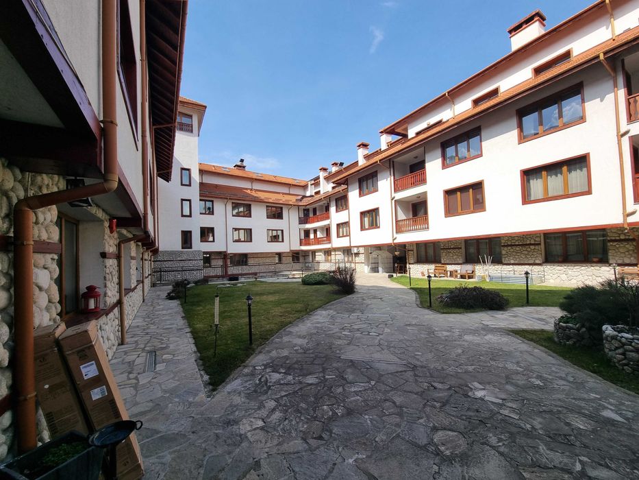 Мезонет на две нива за продажба в Банско - Пирин Ривър.