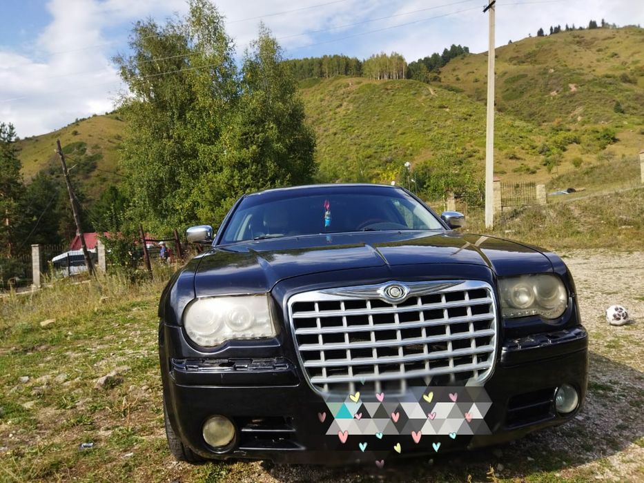 Chrysler 300c продам срочно!!