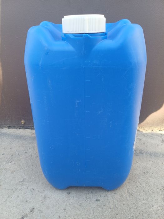 Канистры пластиковые