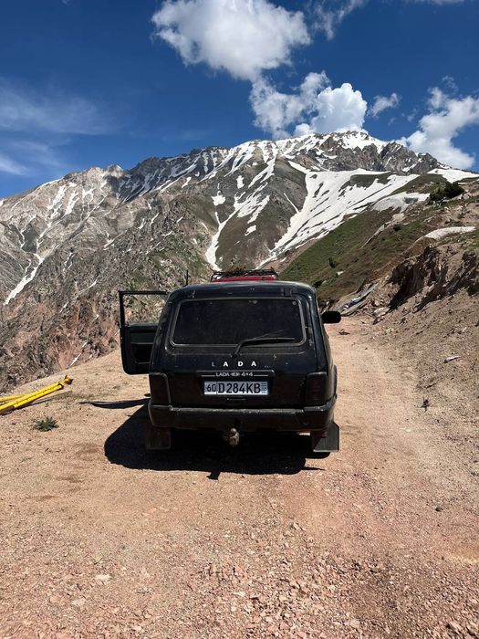 Vaz 2121 niva xolatti zor orqa oldi torttadi gazi yo qoyilmagan