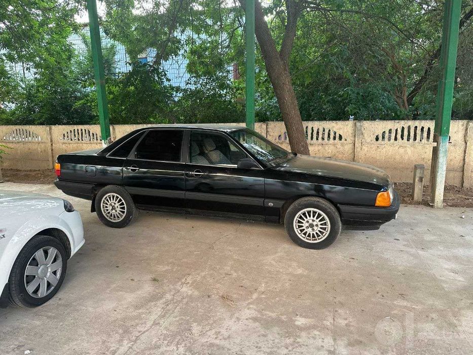 AUDI 100 C3   1987