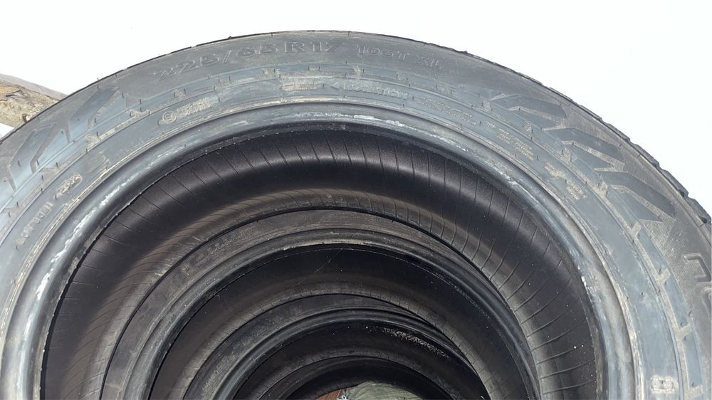 Продам шины Nokian 225 65 R17