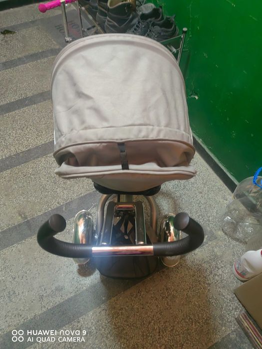 Детска триколка сива