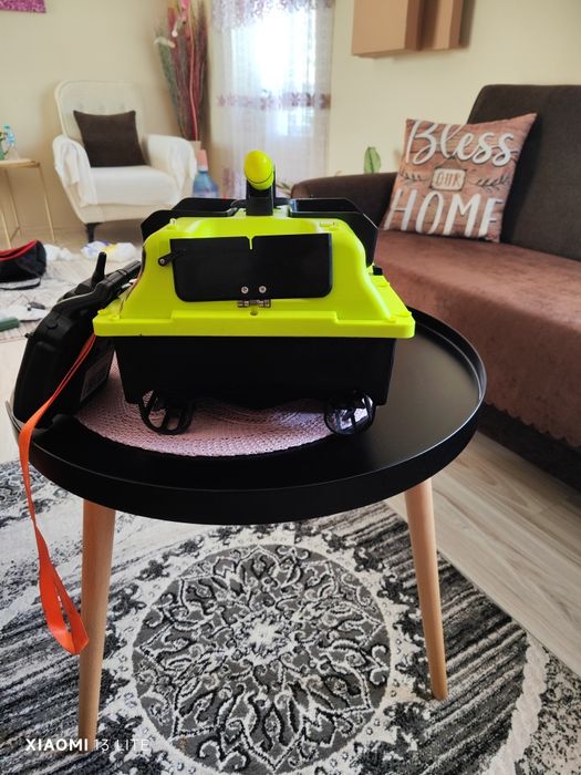 Лодка за захранка v18GB