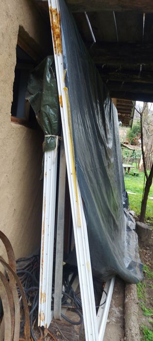 Ferestre termopan cu trei sticle.32 mp in total.