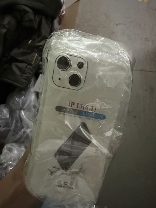 Чехлы на  iphone