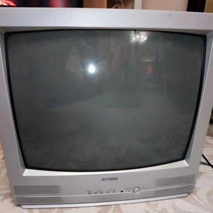Продам телевизор