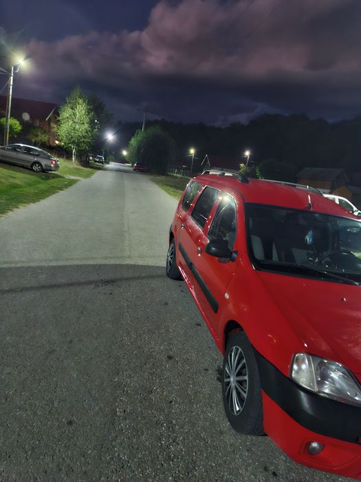 Vând dacia logan mcv