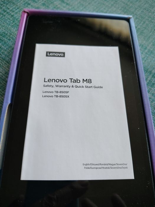 Таблет Lenovo M8