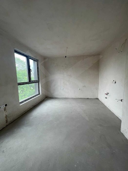 Продава се Тристаен апартамент в Варна, Операта - 84 кв.м за 2453 €/кв.м - Снимка #1