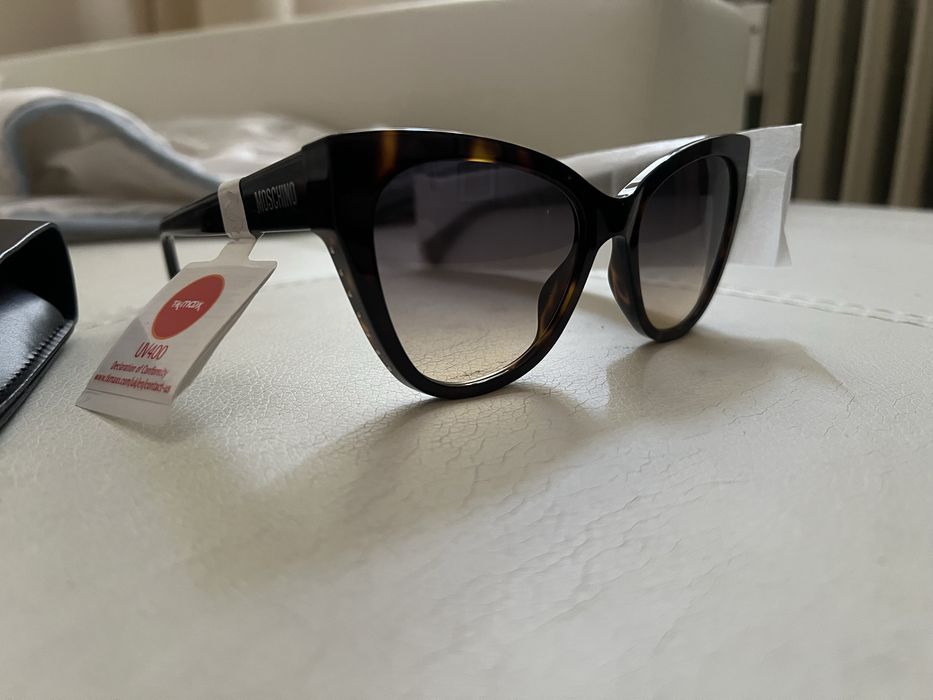Слънчеви очила Moschino