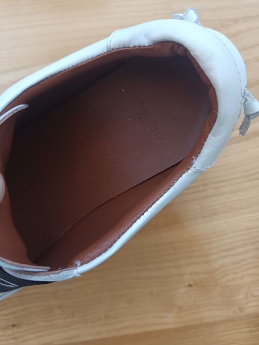 Vând adidași Givenchy  37