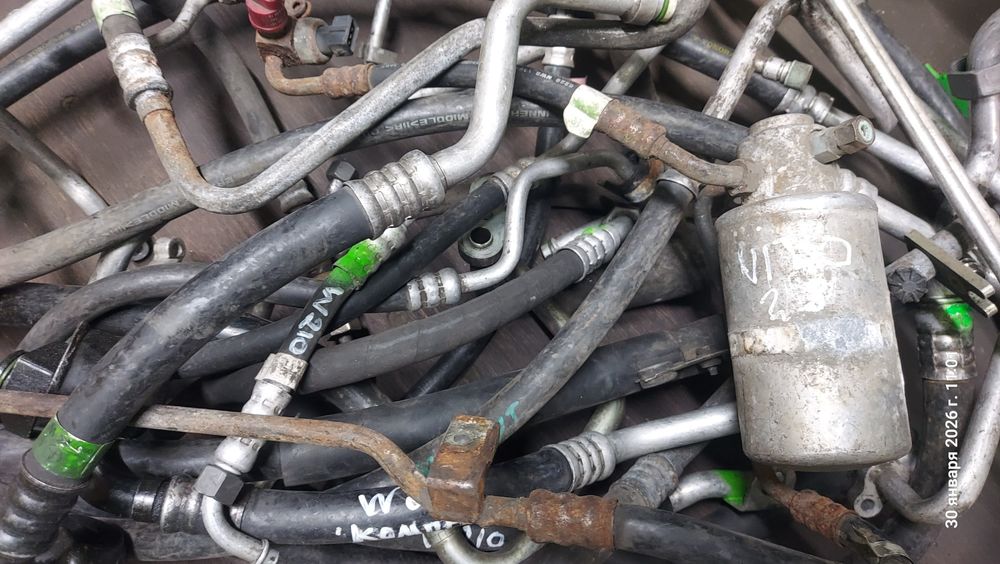 Шланг трубка кондиционера Мазда Трибут 3.0л