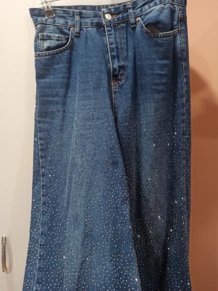 Дънки с камъчета