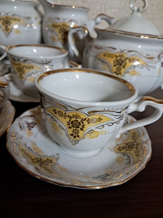 Сервиз за кафе от Златната серия на Изида.