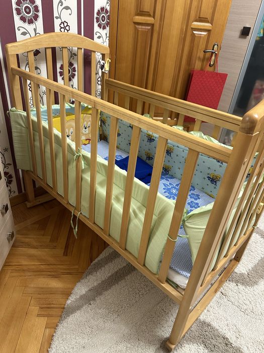 Продам детскую кроватку