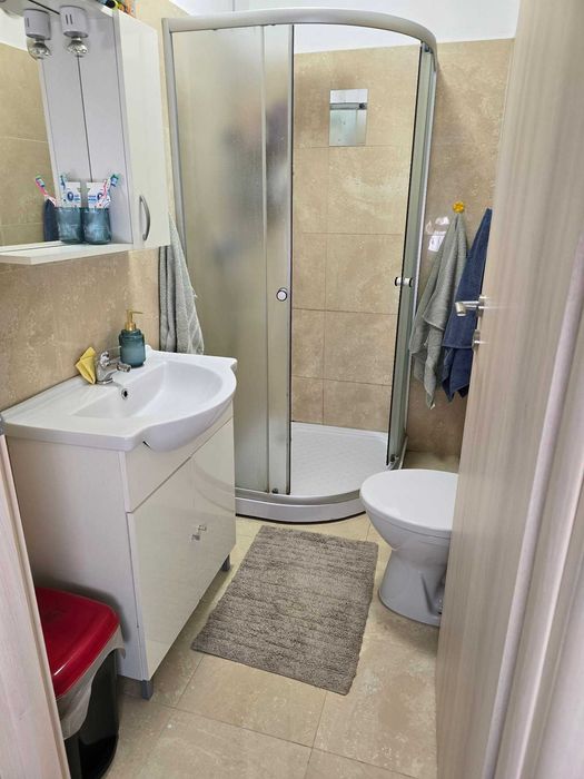 Aparatment de vanzare 3 camere -2 bai -Visoianu Iasi - persoana fizica