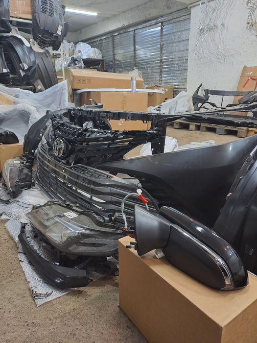 Бампер в сборе Camry 70