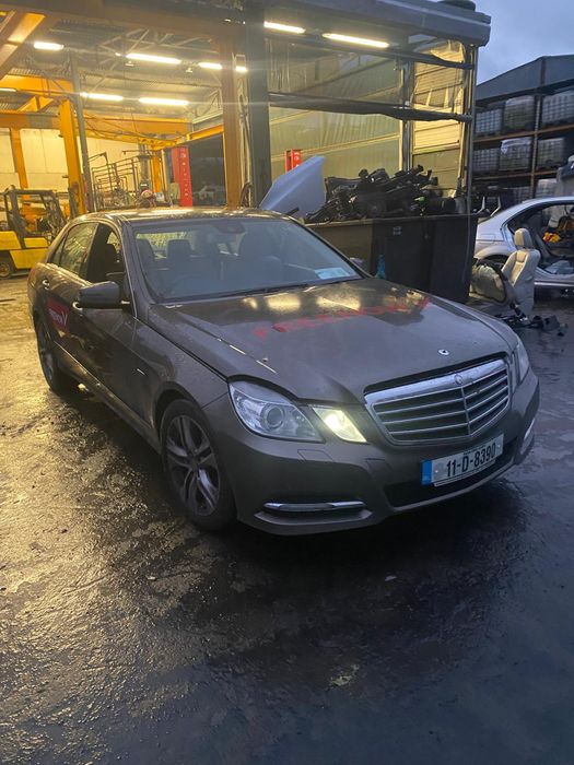 Dezmembrez Dezmembrari piese Mercedes E 200 2.2 euro 5