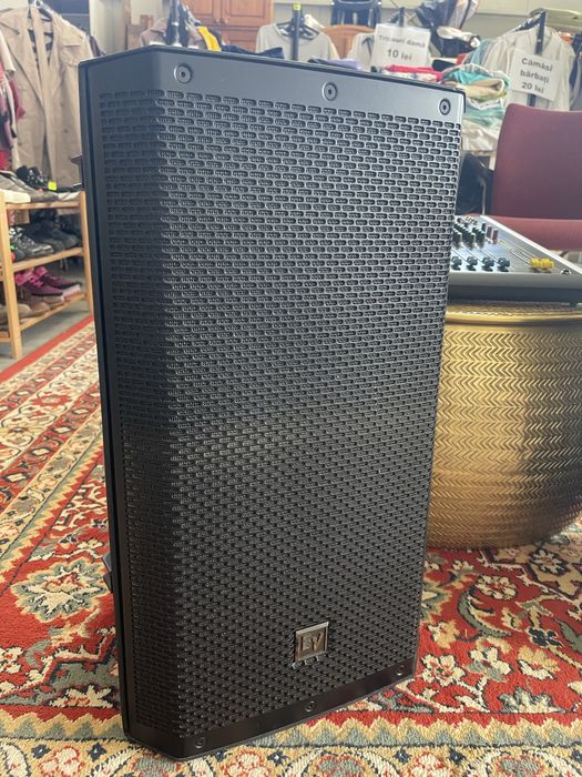 2xElectrovoice ZLX-12P + mixer Soundcraft