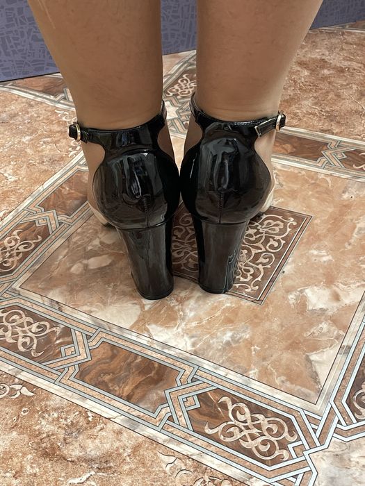 туфли на каблуках