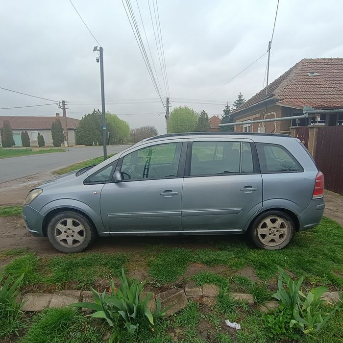 Vând Opel Zafira B 1.6 benzina,2006